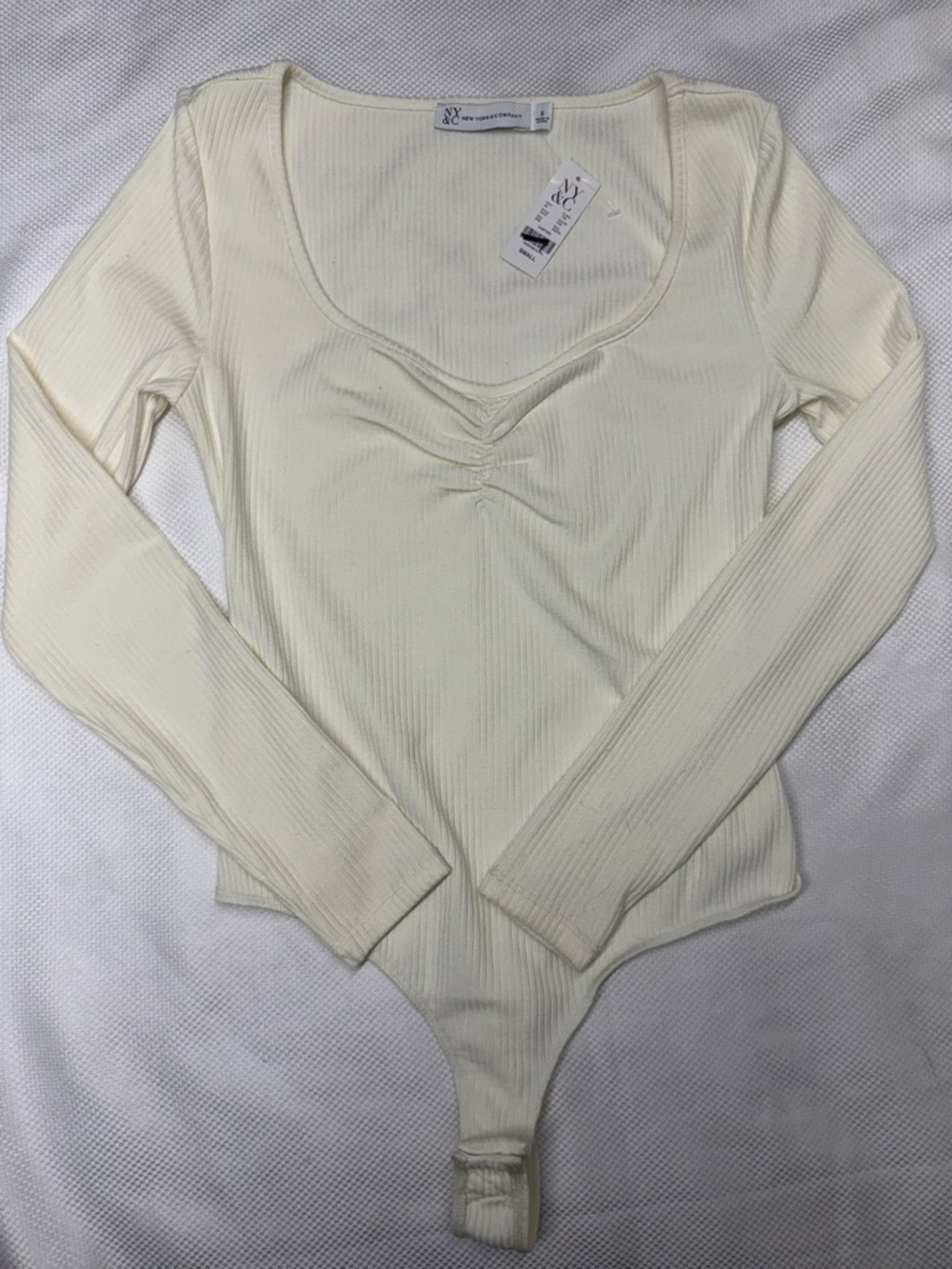 New York & Company - Cream Ribbed Scoop-Neck Long-Sleeve Bodysuit - Small
